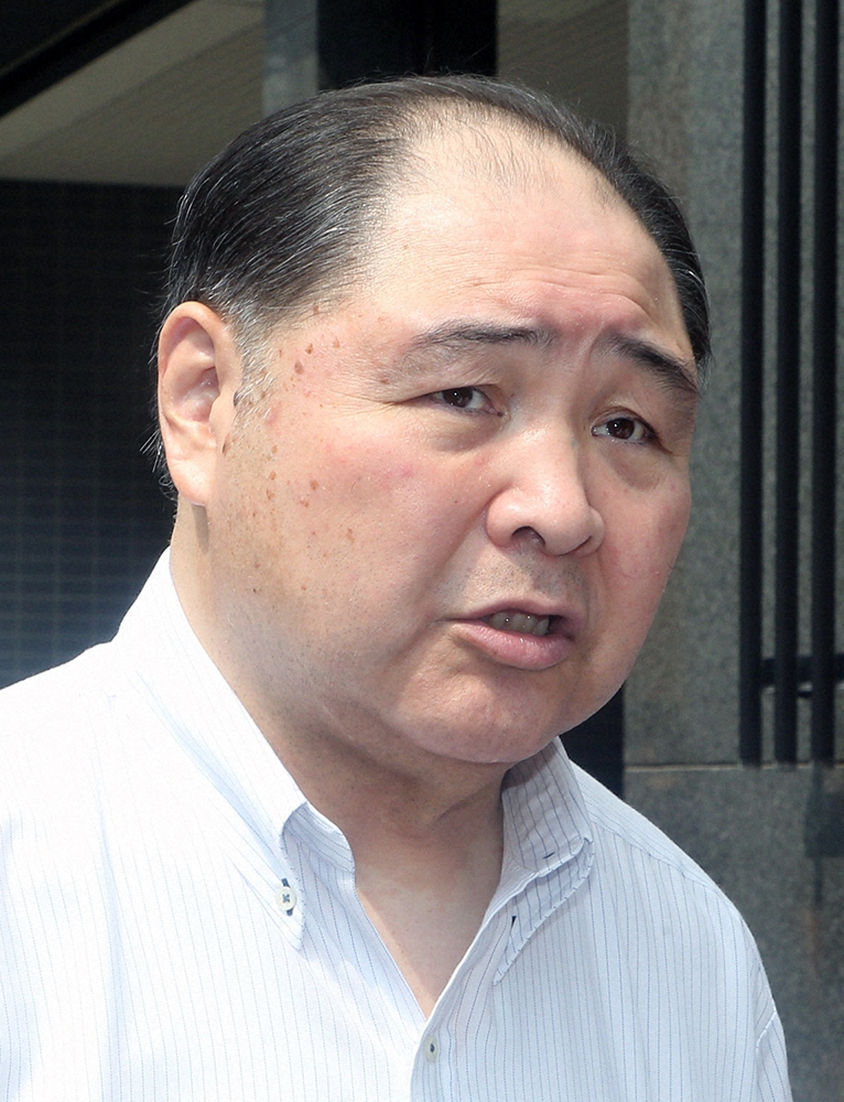 【画像・写真】休場の両横綱　尾車事業部長　初場所は「進退を懸けて出てこなければ駄目」