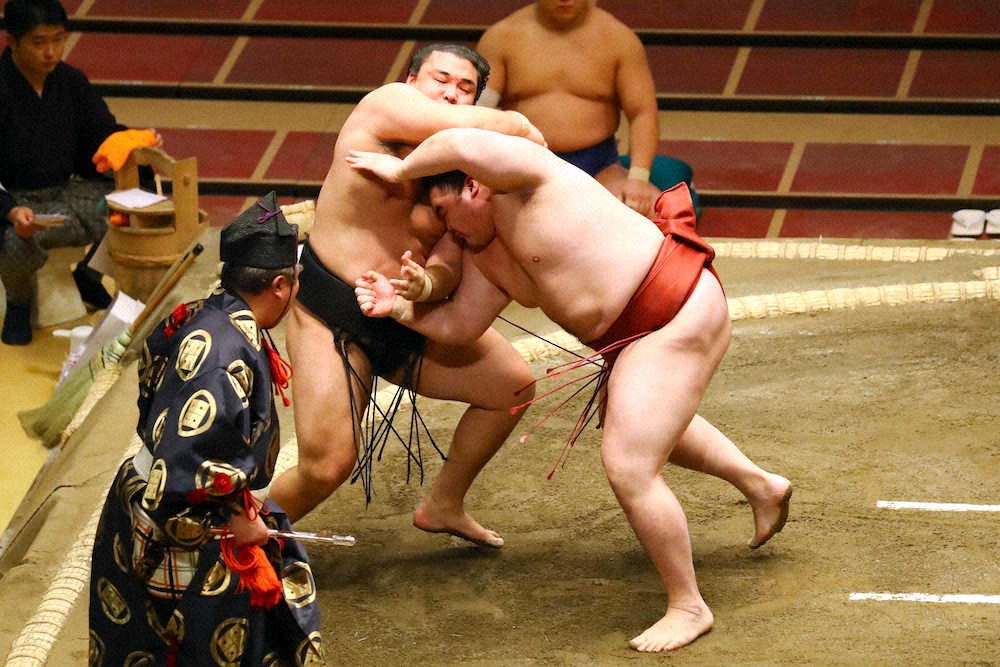 【画像・写真】隆の勝、競り勝ち白星先行「よく四股を踏んできたからかな」