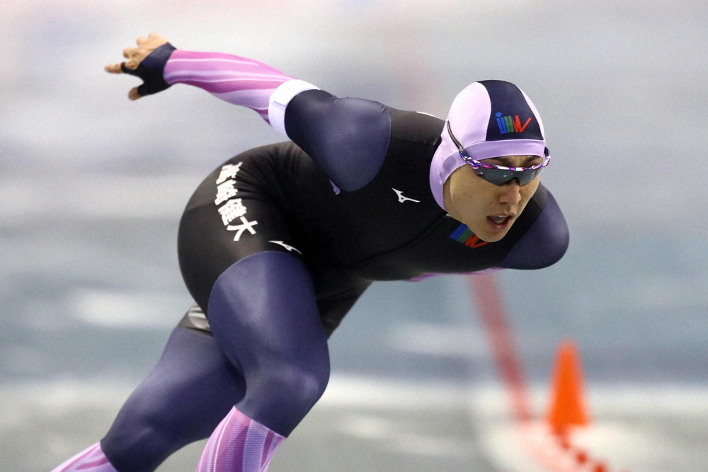 【画像・写真】強行出場の新浜が1000M優勝　練習での転倒で体にダメージも意地見せる