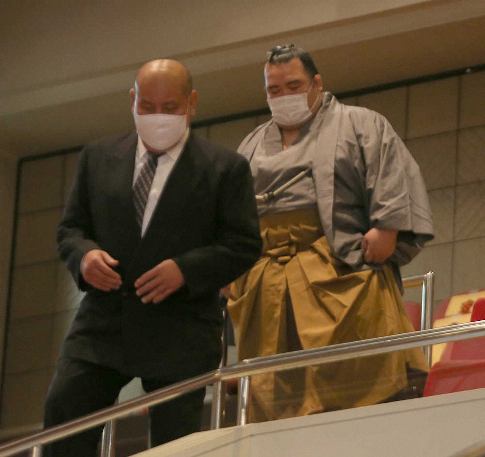 【画像・写真】元大関・琴奨菊が引退会見　6日目最後の取組で完全燃焼「全て土俵に置いてきた」