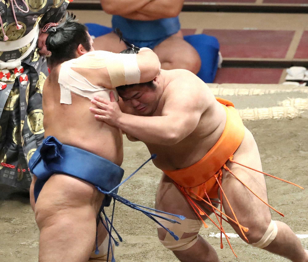 【画像・写真】“31歳苦労人”志摩ノ海、Go　To　幕尻V！3度目の下克上へステイ1敗