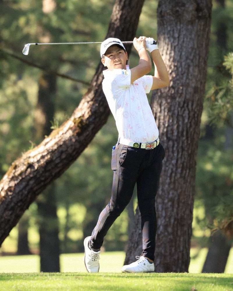 【画像・写真】石坂友宏、大槻智春と首位並走　1差3位に金谷拓実、石川遼伸ばして17位