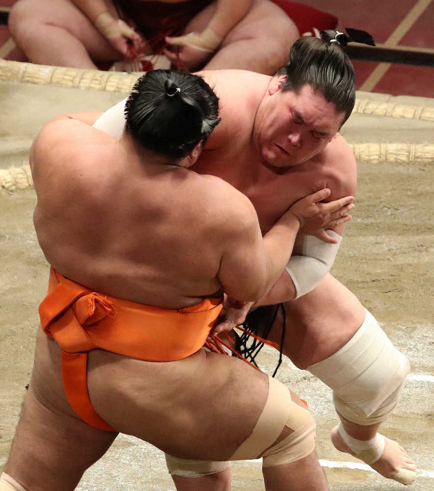【画像・写真】照ノ富士　関脇以下で史上初3度目V望み　不屈の闘志でさあ千秋楽大一番！