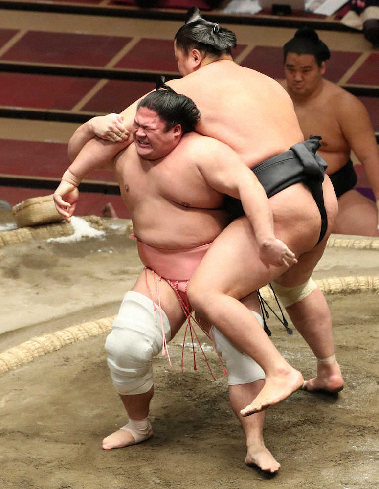 【画像・写真】“業師”宇良　珍手に場内どよめき！居反り不発も後ろもたれ「思惑通りでは…」