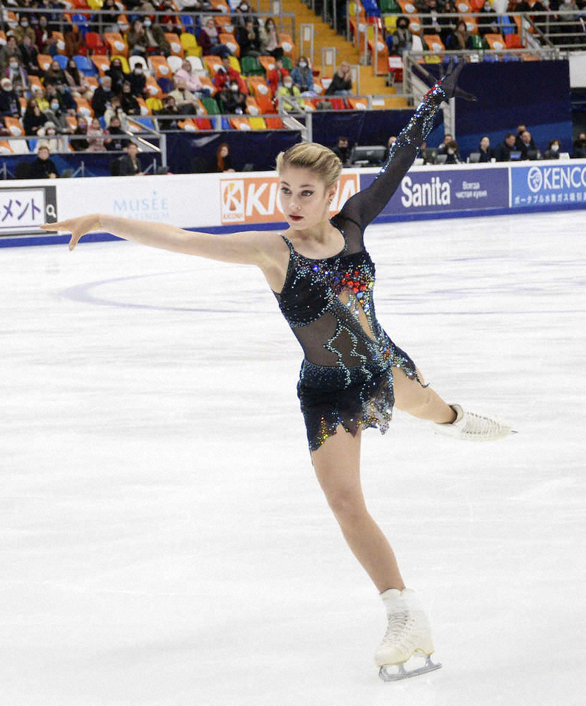 【画像・写真】コストルナヤ、SP首位発進も滑り不満「練習しなければならないことがある」