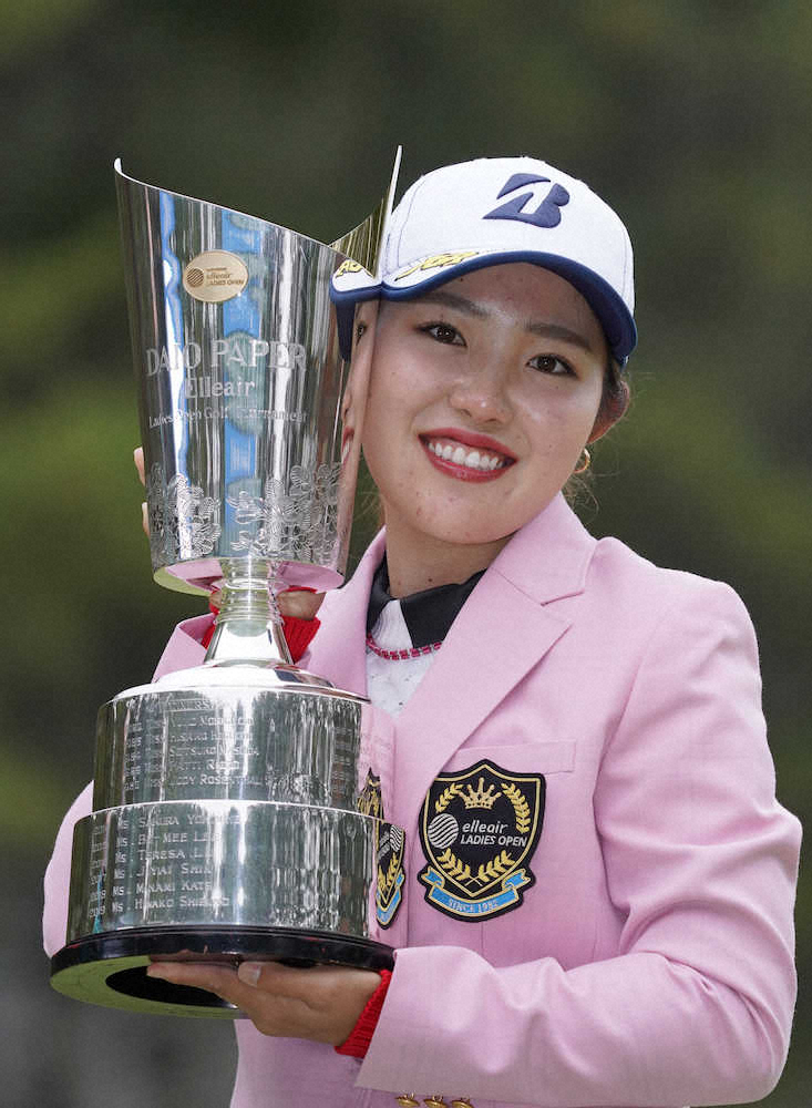 【画像・写真】古江彩佳　2週連続V“ミレニアム世代”止まらん20歳！年内最終戦で最年少3週連続優勝へ