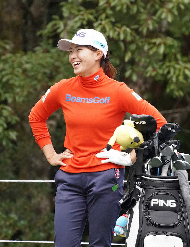 【画像・写真】渋野　今年一番のスマイル　今季自己最高5位「正直ビックリ。60点ぐらい」