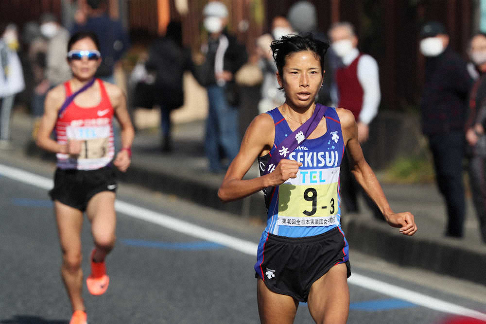 【画像・写真】積水化学・新谷が3区で区間新　五輪代表組を圧倒　日本選手権1万メートルで五輪切符だ！