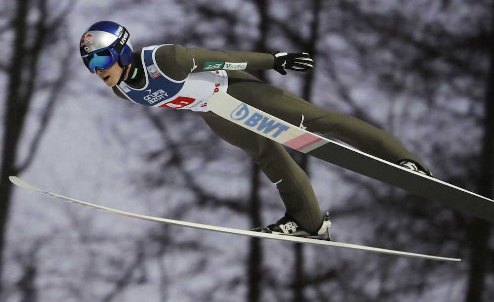 【画像・写真】ノルディックスキーW杯ジャンプ男子　日本初戦5位　コロナ対策で無観客開催