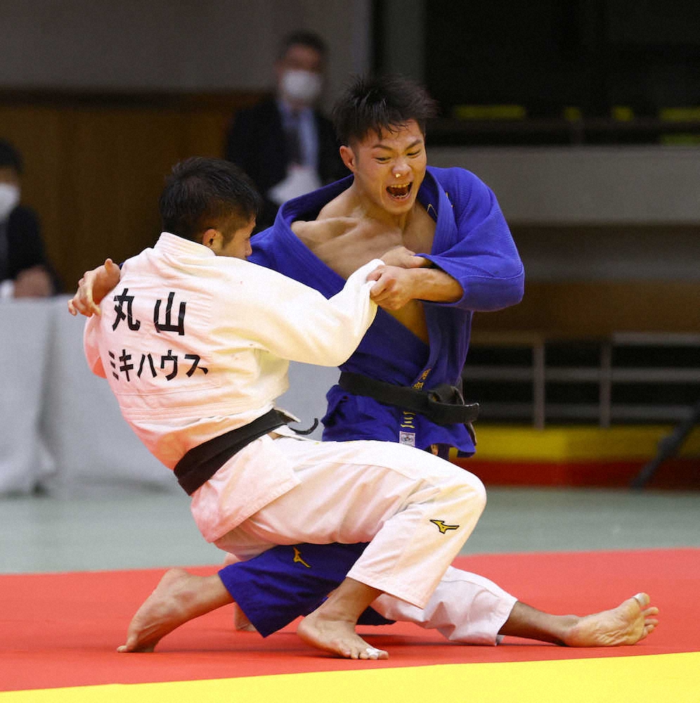 柔道男子66キロ級五輪代表決定戦　丸山城志郎（左）に勝利した阿部一二三