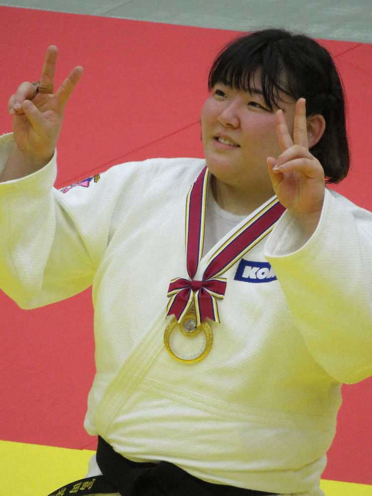 【画像・写真】遅咲き23歳、冨田若春が新女王「パリへアピール」　柔道皇后杯全日本女子選手権