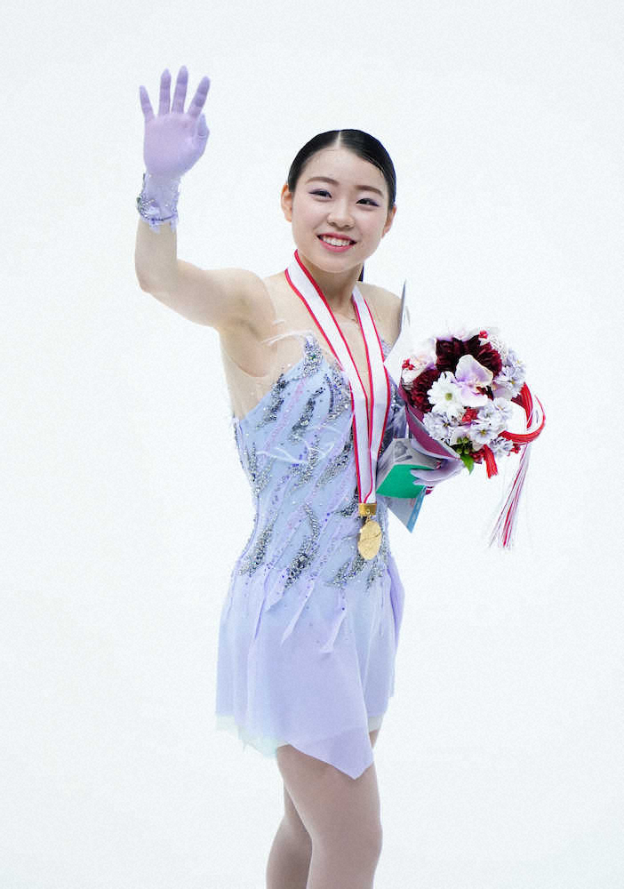 【画像・写真】紀平梨花「きれいに跳べたのでうれしい」4回転サルコー決めて連覇