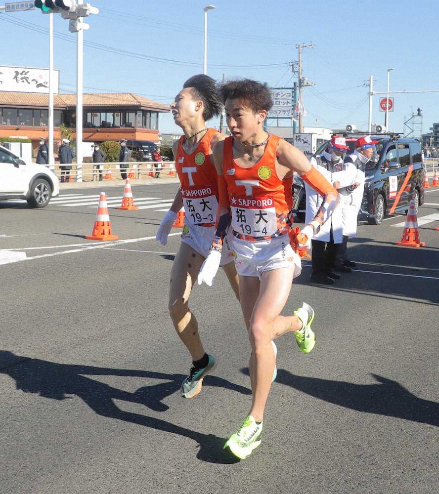 【画像・写真】拓大10位　山下監督「出来は70点」大混戦の復路へ「思い切ったレースを」