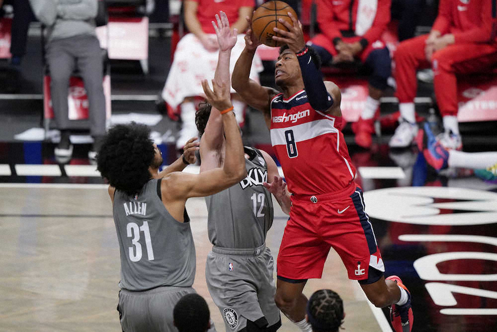 【画像・写真】ウィザーズが敵地でネッツを撃破　デュラントとマッチアップした八村は15得点　第4Qは激闘