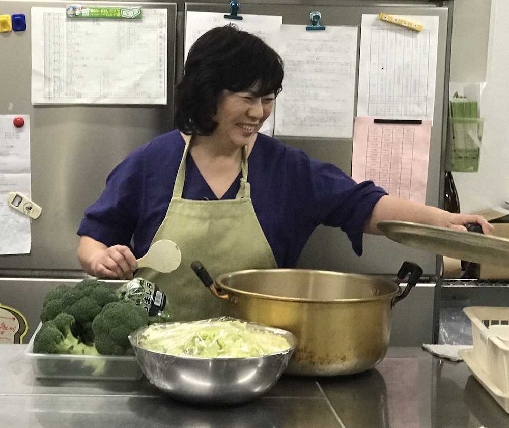 【画像・写真】駒大の寮母・京子さん「不可能を可能にする走りで、凄く感動しました」