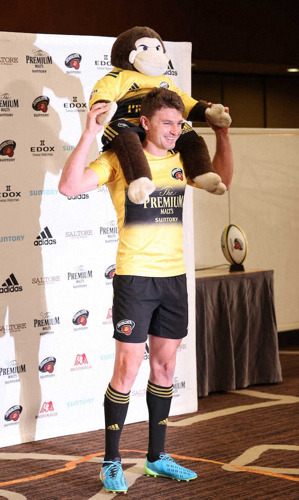 【画像・写真】ラグビー界の“メッシ級”バレット　TLに見参「開幕非常に楽しみ」