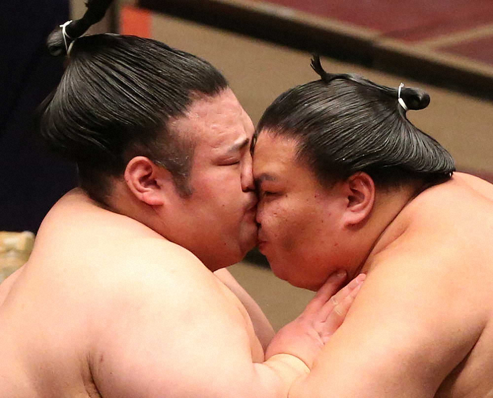 【画像・写真】貴景勝　重圧一敗　綱獲り場所で12場所ぶり初日黒星「勝たなきゃ意味ない」