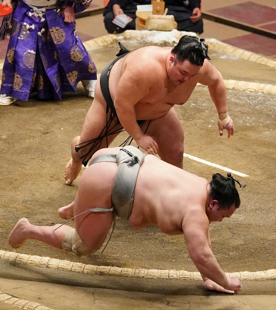 【画像・写真】初場所2日目　貴景勝、まさかの連敗で綱獲り暗雲　カド番の2大関はそろって白星
