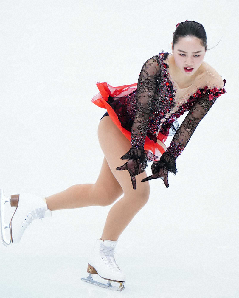 昨年12月の全日本フィギュアスケート選手権・女子フリーで演技をする樋口新葉（撮影・小海途　良幹）