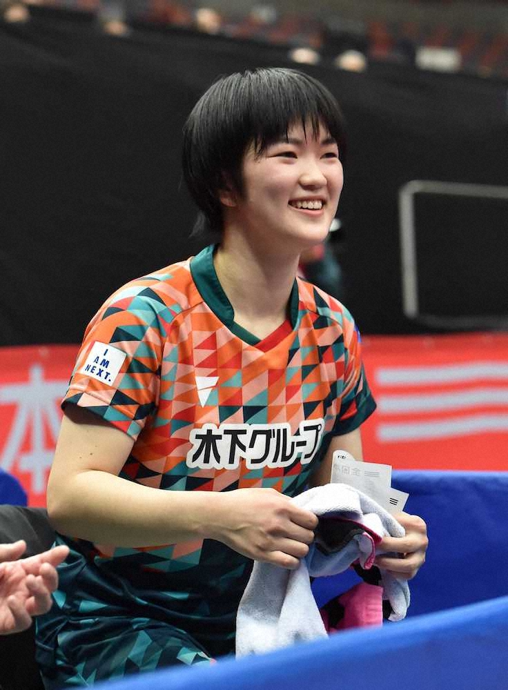 全日本卓球選手権女子シングルス準々決勝で笑顔の木原