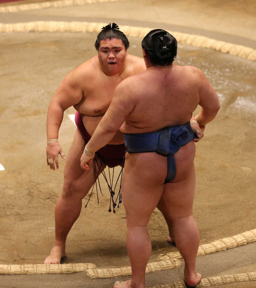 【画像・写真】御嶽海「我慢できた」正代撃破で3大関総なめ