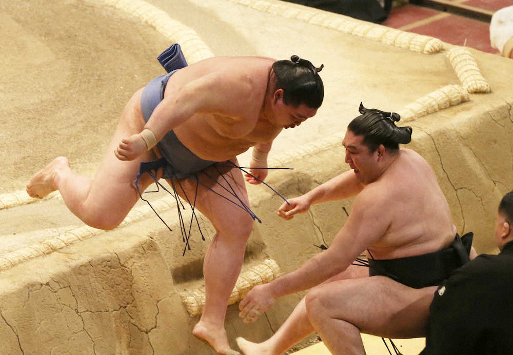 【画像・写真】正代2敗キープ　調子戻ってきた「残り3番、しっかり取ってケガをしないように」