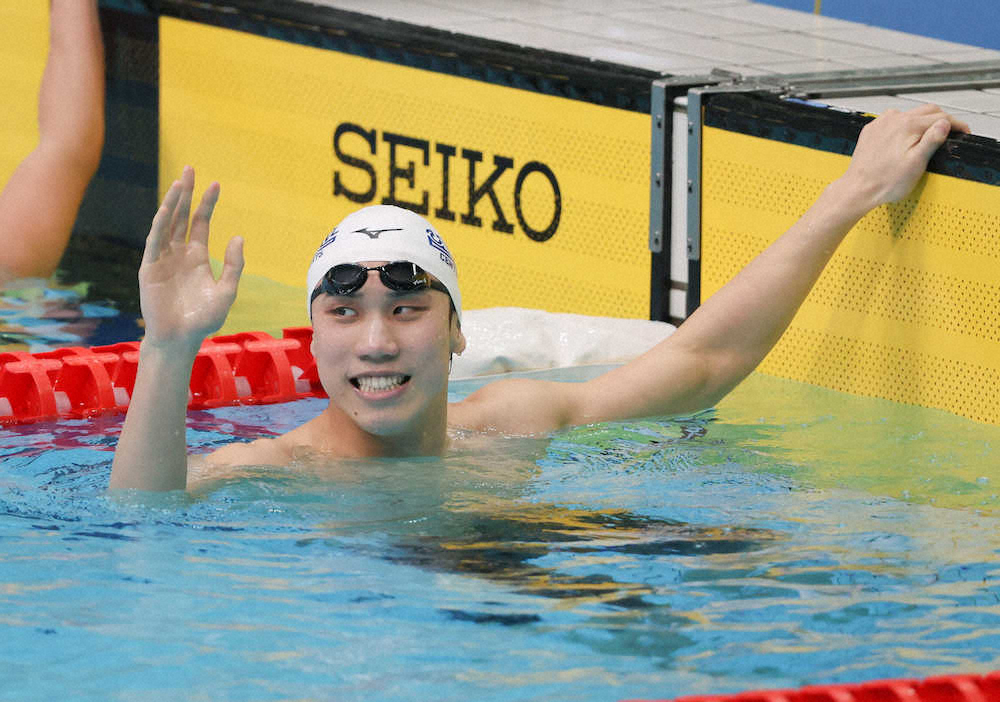 競泳北島康介杯の男子200メートル自由形を日本新で優勝し、喜ぶ松元克央