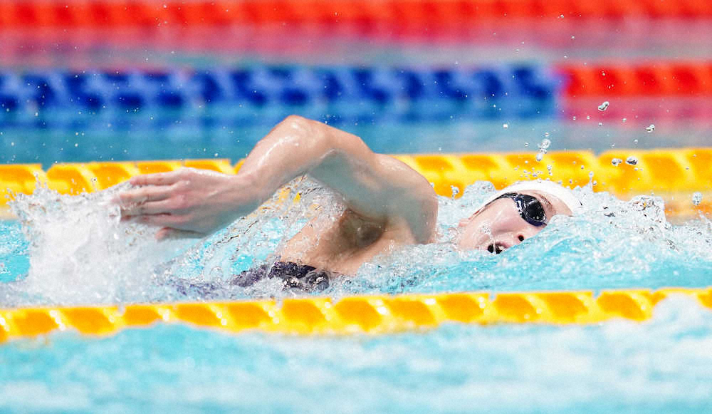 女子100メートル自由形予選、力泳する池江璃花子（撮影・小海途　良幹）