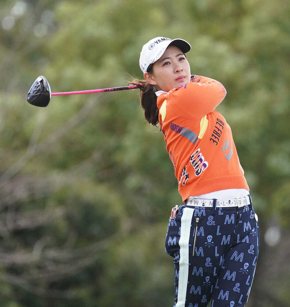 【画像・写真】永井、パット＆グリーンさえて3打差2位「心折れずに回れた」