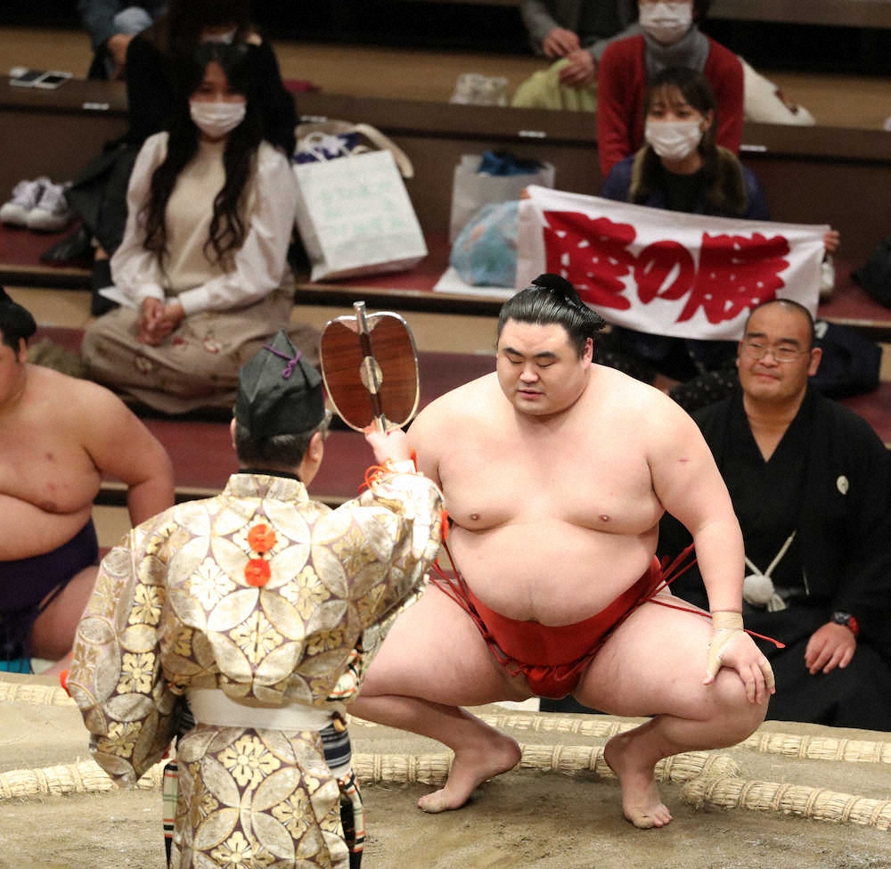 【画像・写真】隆の勝　首位並んだ、右差し逆襲一気「前に出る相撲取れれば」