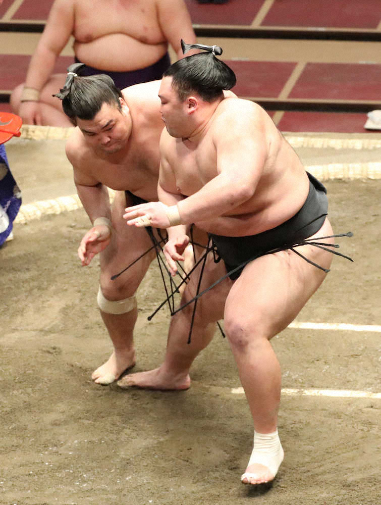 【画像・写真】霧馬山　2秒1で大関・朝乃山撃破！過去の対戦動画チェック、4戦目で初勝利