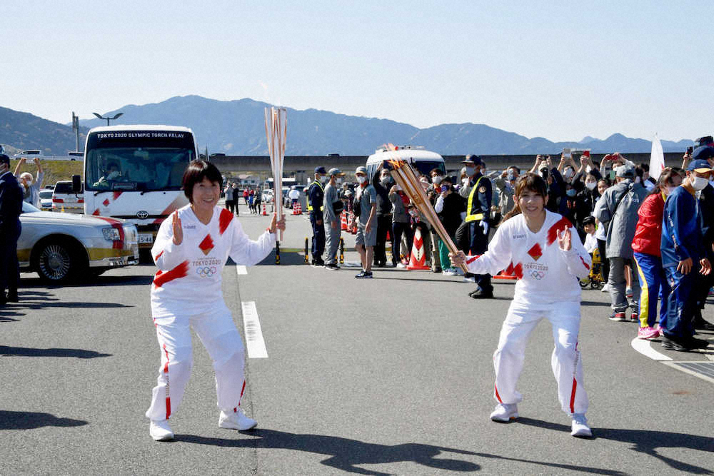 【画像・写真】沙保里さん、母孝行聖火リレー　14年死去の父栄勝さんも「見てくれていたと…」