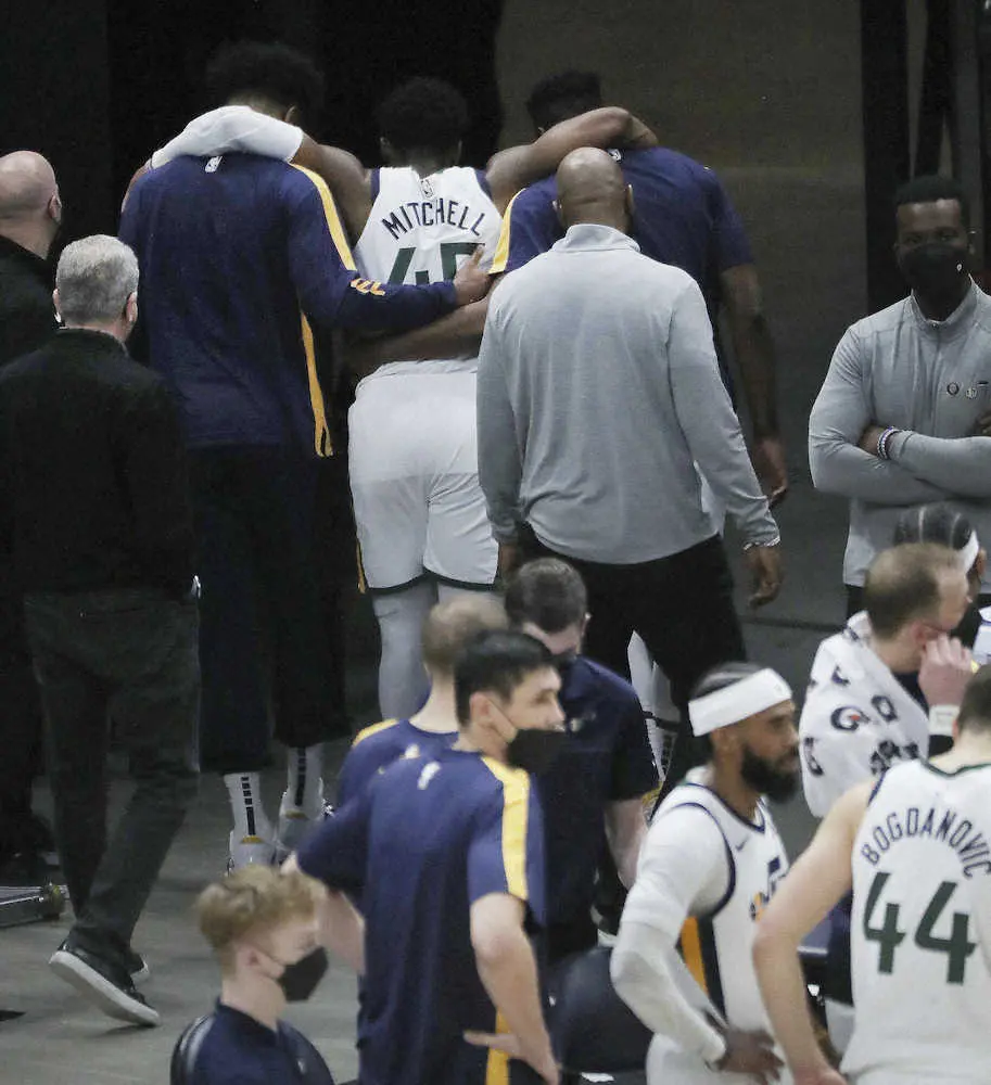 【画像・写真】ジャズのミッチェルが右足首を捻挫　ネッツのオルドリッジは現役引退を表明