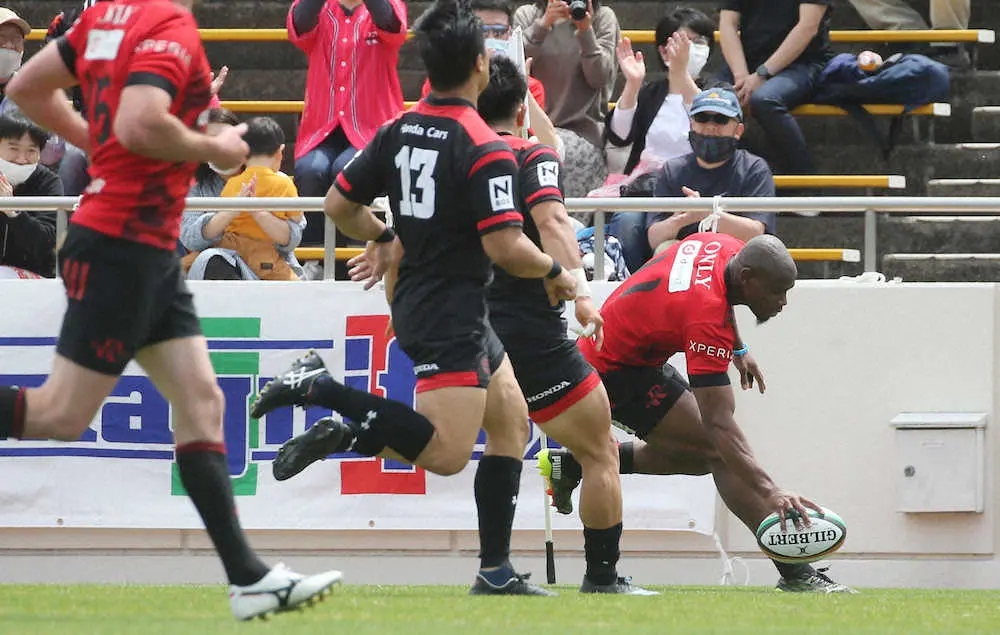 【画像・写真】NTTドコモが初の8強入り　ペレナラ&マピンピのアベックトライ！　チーム動かした超一流の心構え