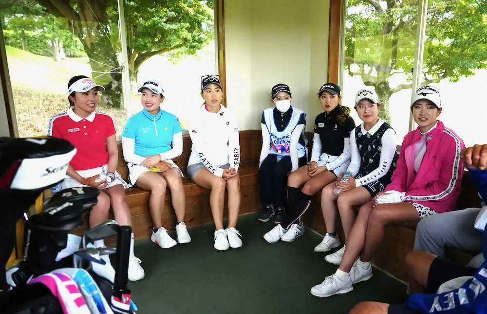 【画像・写真】原英莉花、プロ初ホールインワンで2位浮上　ジャンボ師匠には「まぐれと言われるかな」　4勝目射程圏