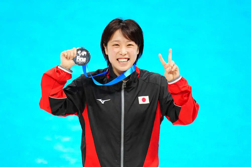 【画像・写真】荒井　女子高飛び込み銀！日本勢15年ぶりW杯表彰台、精度極め好演技連発