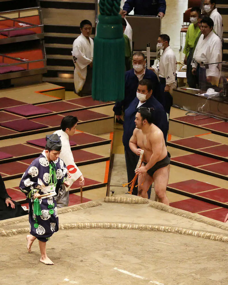 【画像・写真】武士　負傷で取り直しの一番取れず不戦敗　