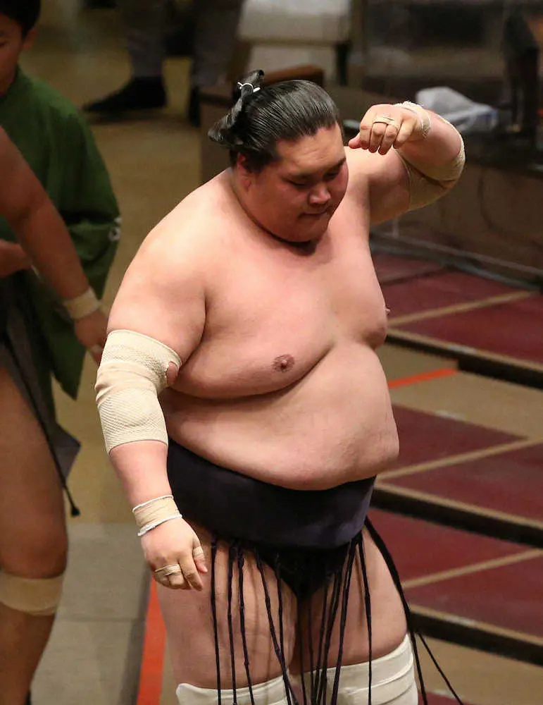 【画像・写真】照ノ富士、万全の寄り切りで10連勝！貴景勝、遠藤が2敗で追う