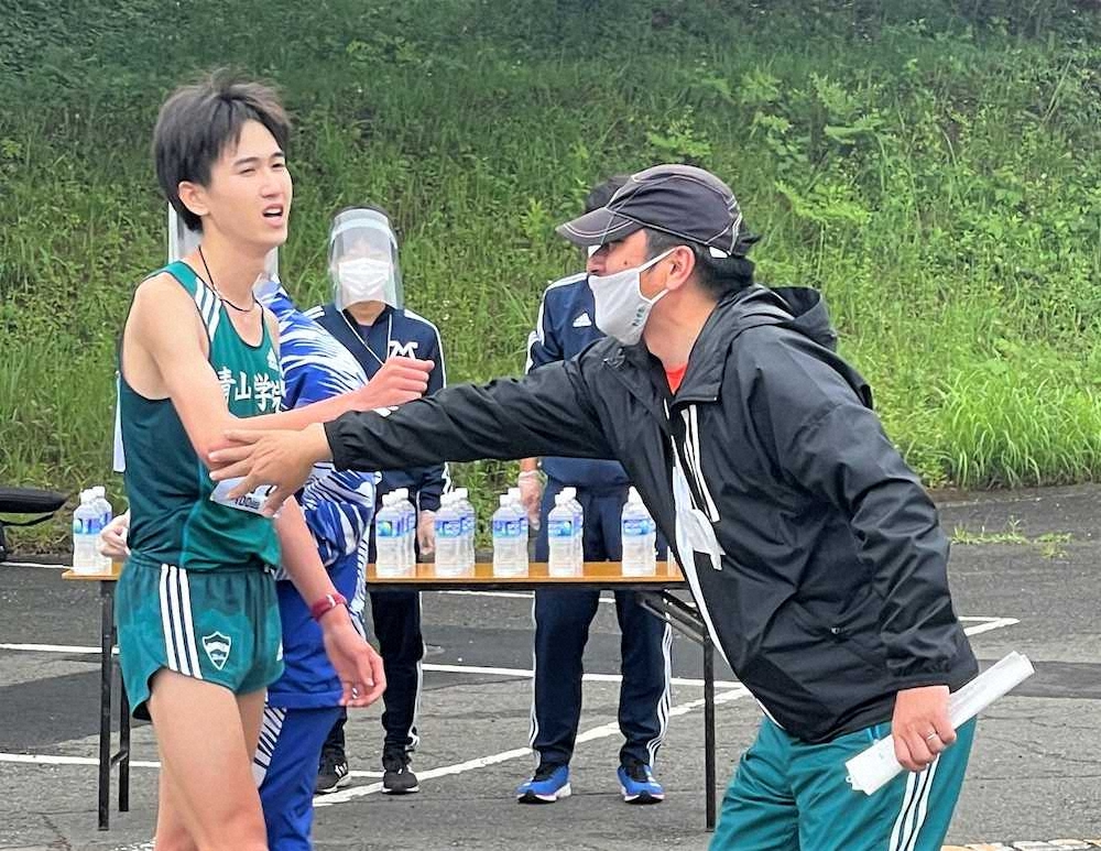 青学大 西久保が制す 絶対に勝ちたかった 原晋監督は大喜びで肘タッチ ハーフマラソン スポニチ Sponichi Annex スポーツ