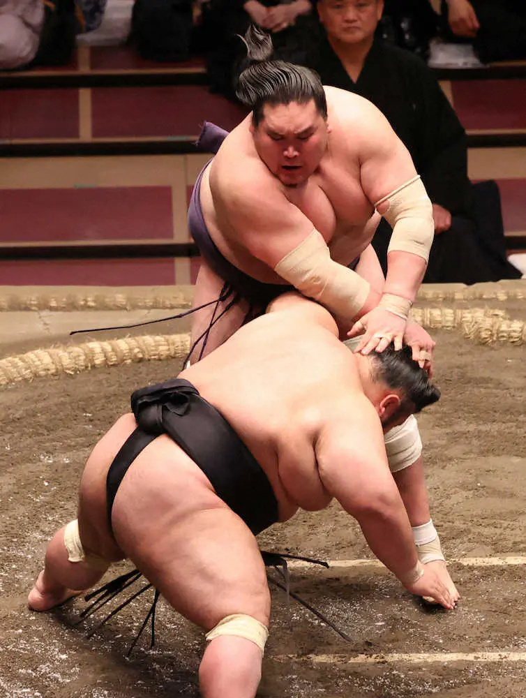 【画像・写真】【荒磯親方　春場所総括】照ノ富士　心技体の進化　決定戦で見せた切り替えの早さ