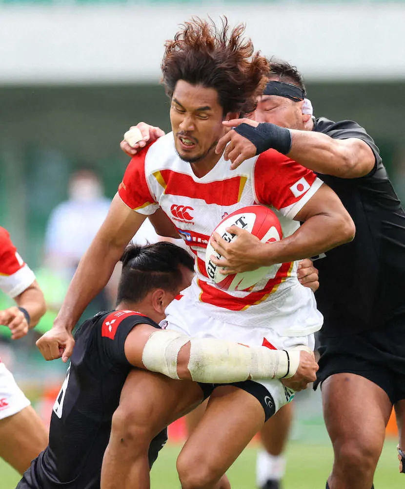 【画像・写真】日本代表チーム内MVP「ソード賞」はFB山中亮平「初めて」