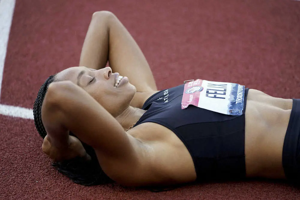 米陸上最終選考会の女子400メートルで2位となったフェリックス（AP）