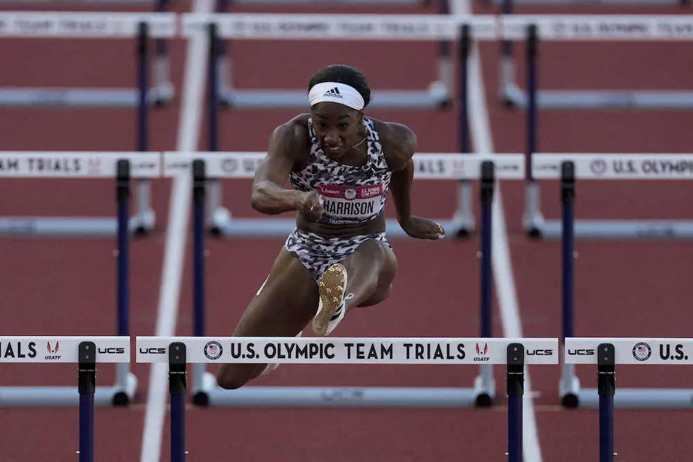 米陸上最終選考会の女子100メートル障害で1位となったハリソン（AP）