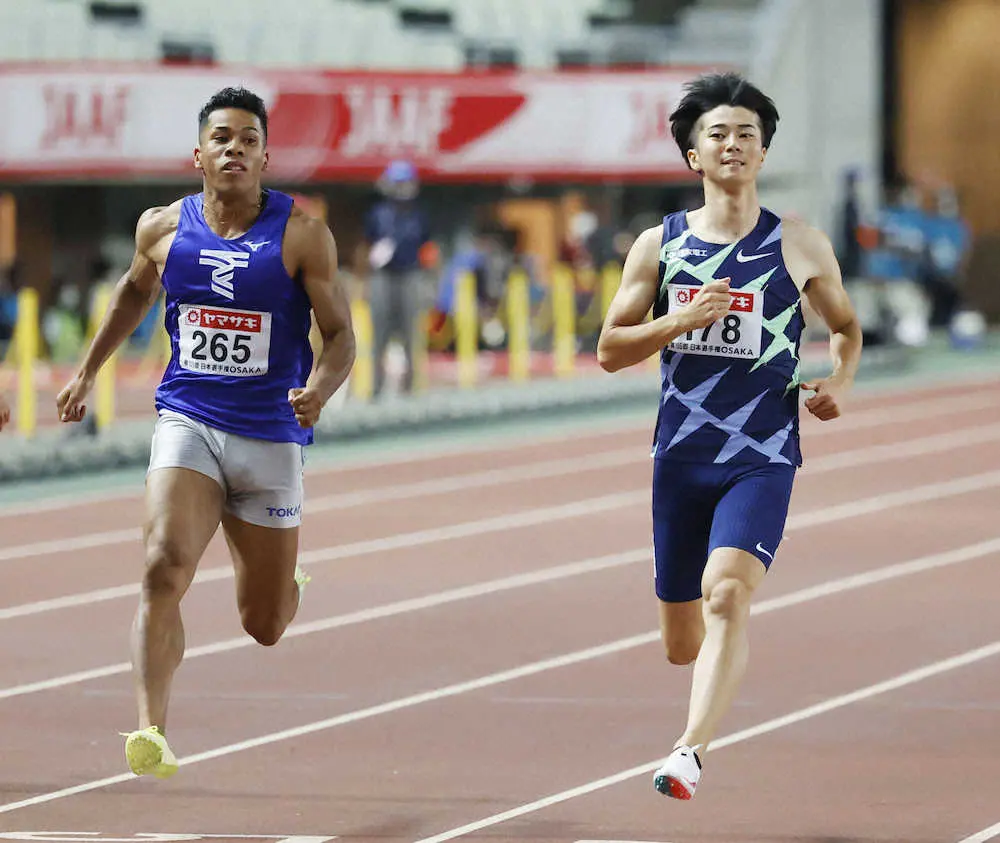 男子100メートル準決勝、10秒17の2組1着で決勝進出を決めた多田修平。左は2着のデーデー・ブルーノ