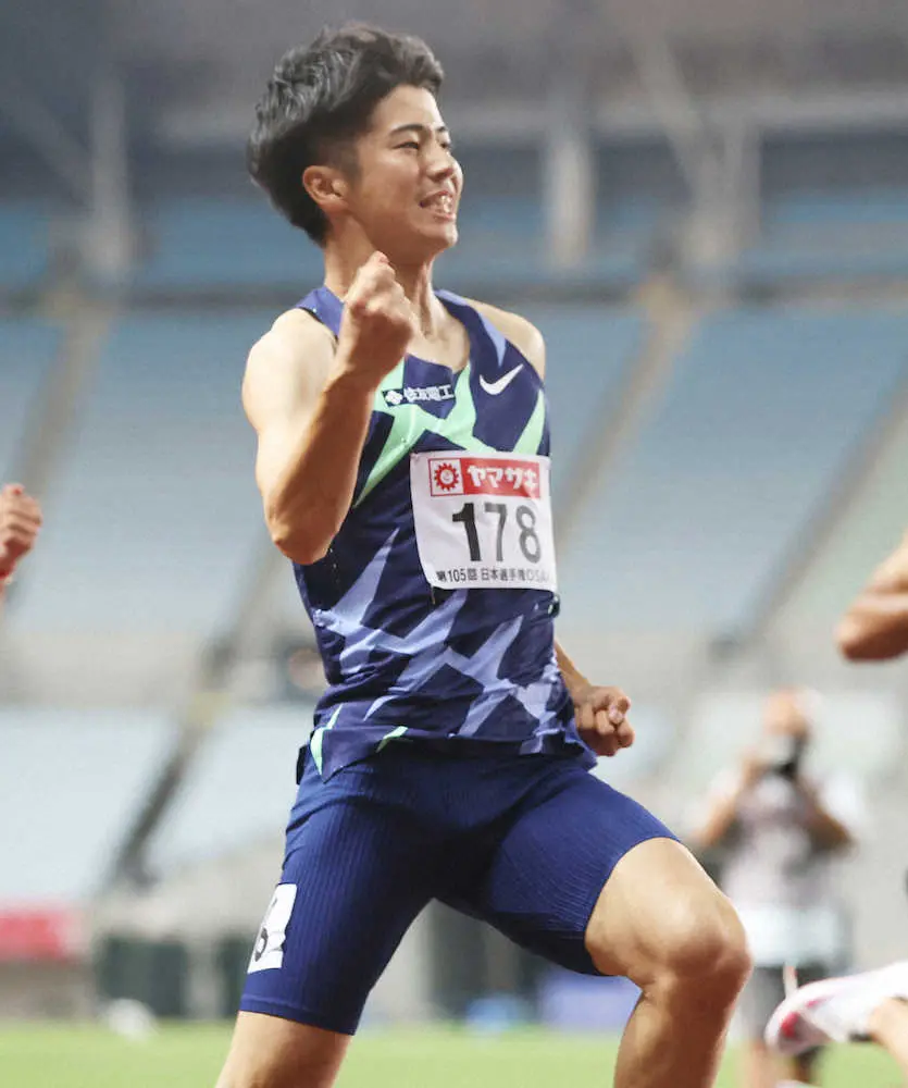 25日に行われた陸上日本選手権の男子100メートル決勝で初優勝を果たし、ガッツポーズの多田修平（撮影・北條　貴史）