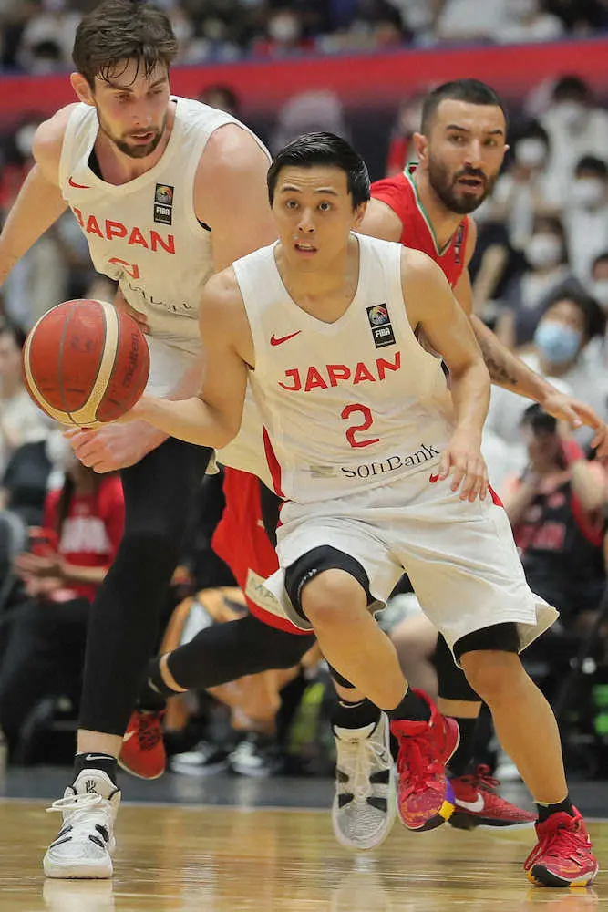 バスケ男子日本代表、イランに快勝 司令塔・富樫が魅せた!代表生き残り