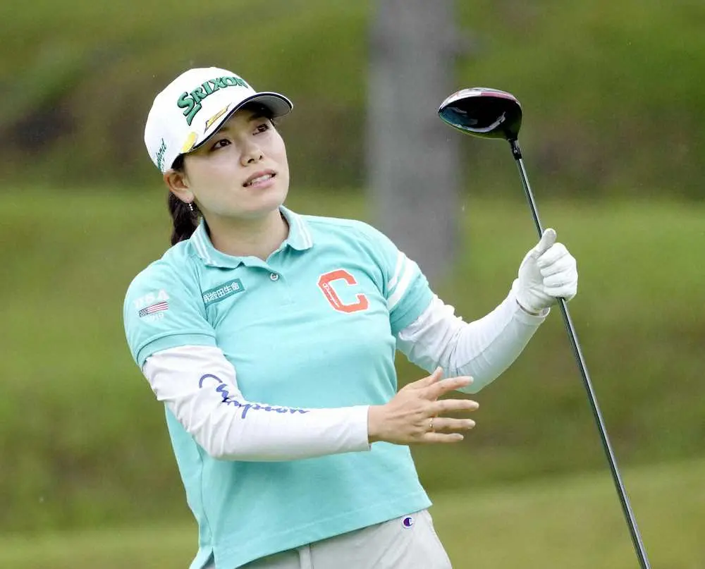 【画像・写真】みなみ1差で今季2勝目逃すも…最終18番粘りのバーディーに「次につながるラウンド」前向く2位
