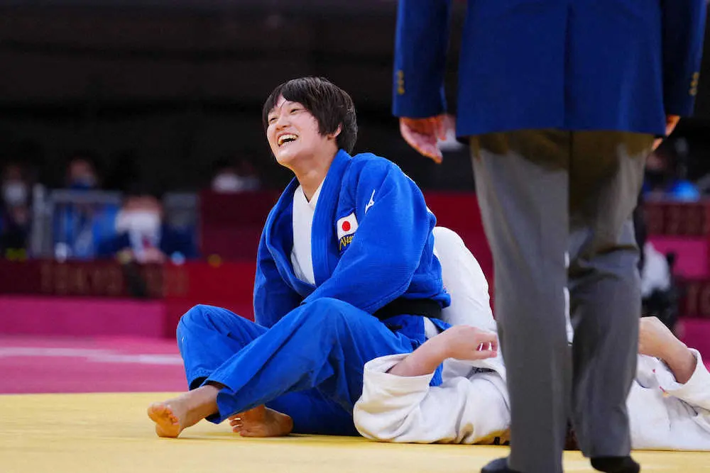 女子70キロ級で金メダルを獲得した新井（撮影・会津　智海）