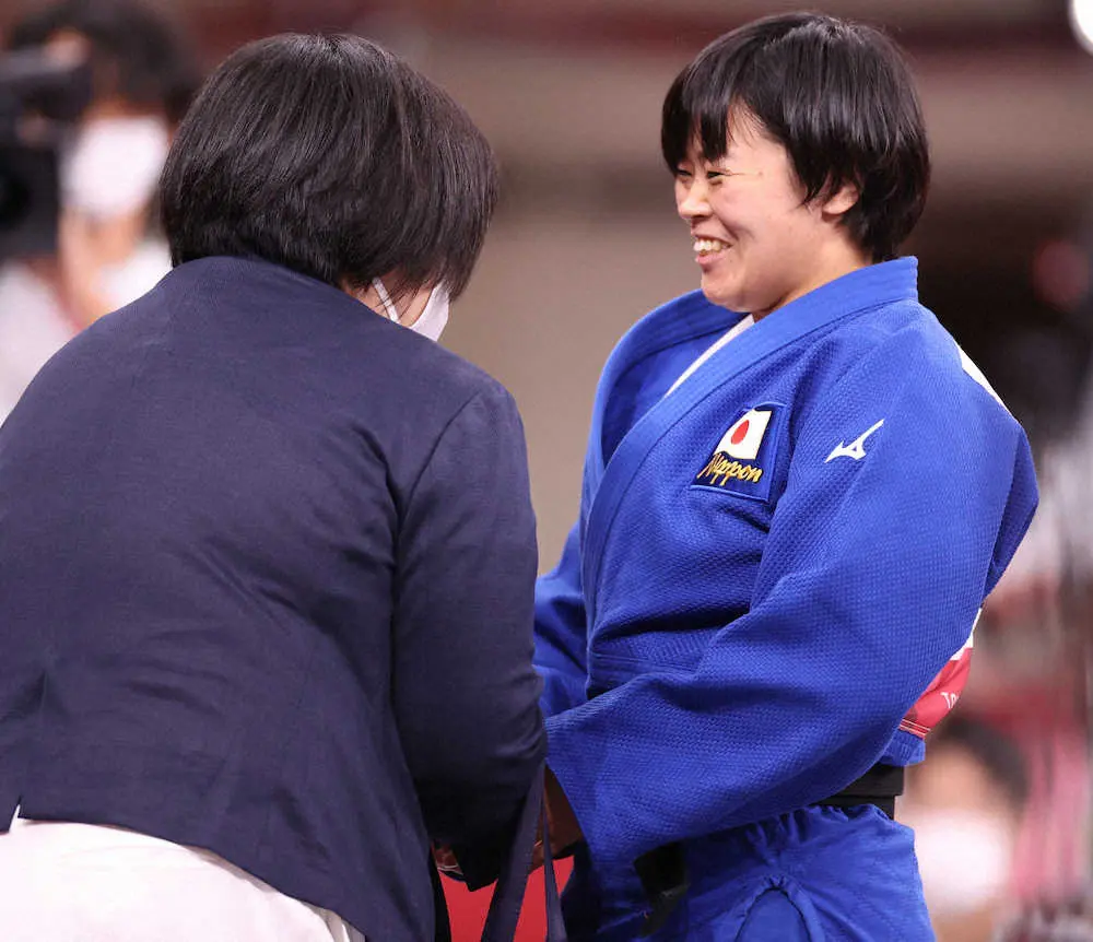 【画像・写真】“寝技の女王”浜田尚里　悲願の金メダル！04年アテネ・阿武以来、難関階級で世界獲った！