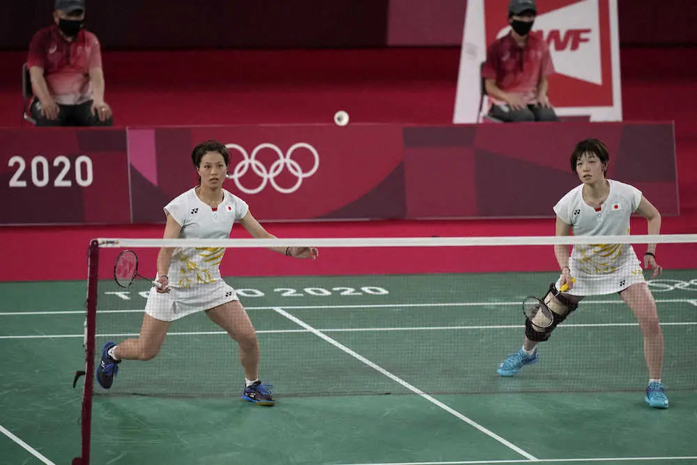【画像・写真】バド女子フクヒロペア準々決勝敗退…2人とも涙を流しながら感謝、福島「2人らしい試合もできた」